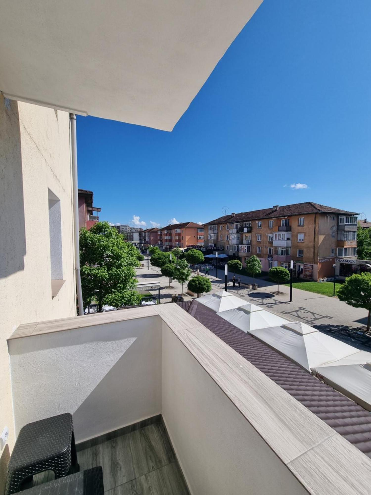 Apartament Central Pe Pietonala Nr2 Hunedoara Exterior photo